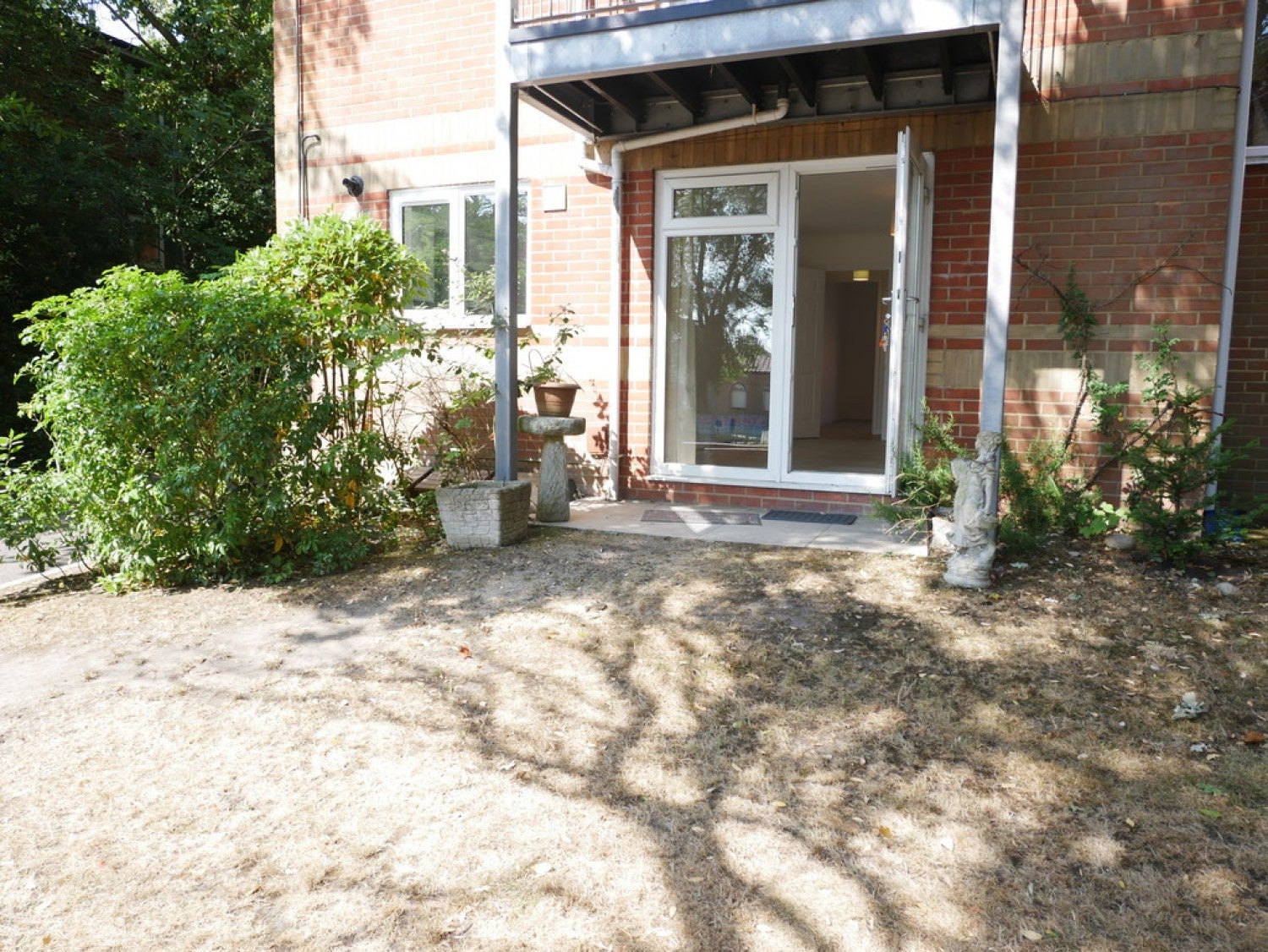 Flat Bournemouth Road in Poole