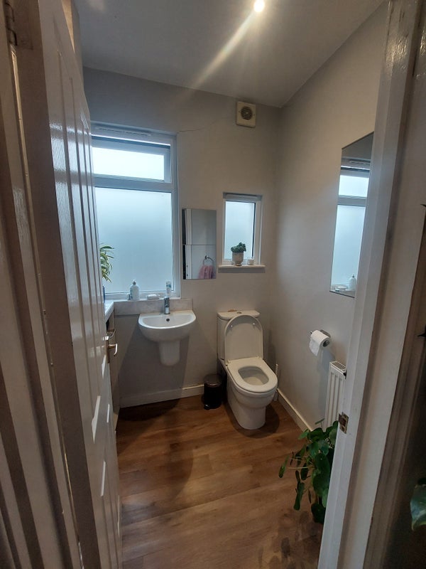 Room Undine Street in Greater London