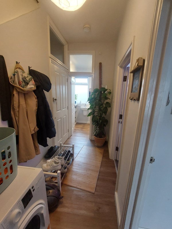 Room Undine Street in Greater London