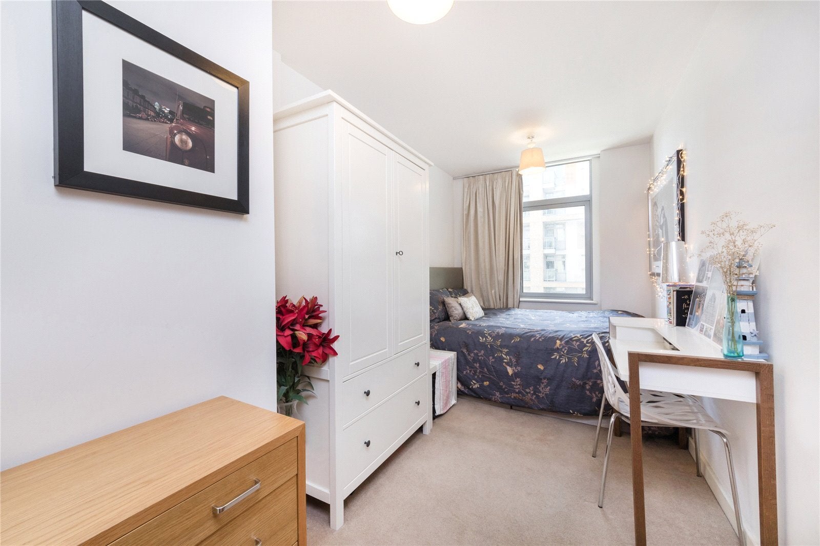 Flat Salton Square in Greater London