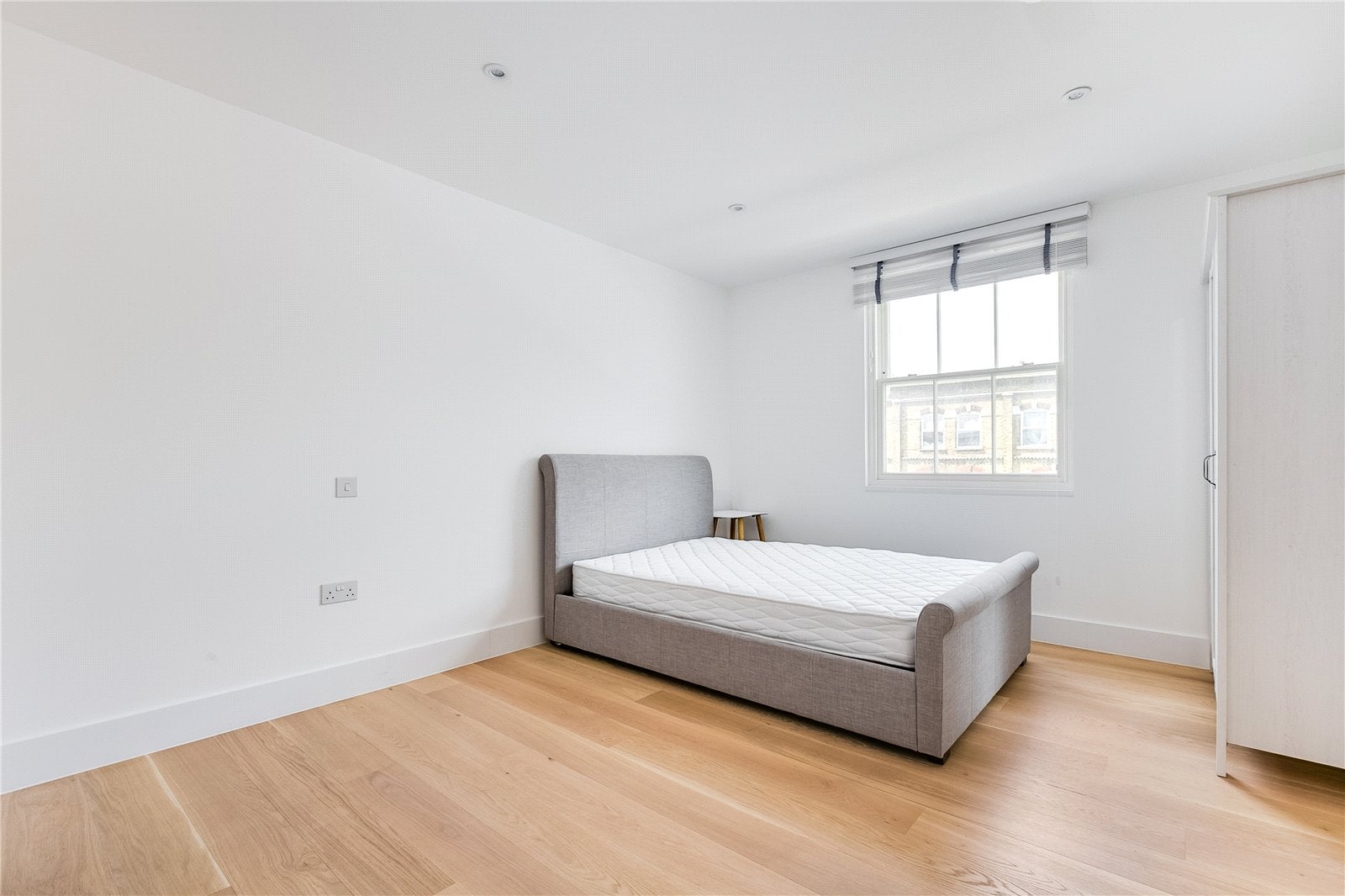 Flat Richford Street in Greater London