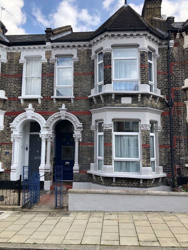 Room Helix Road in Greater London