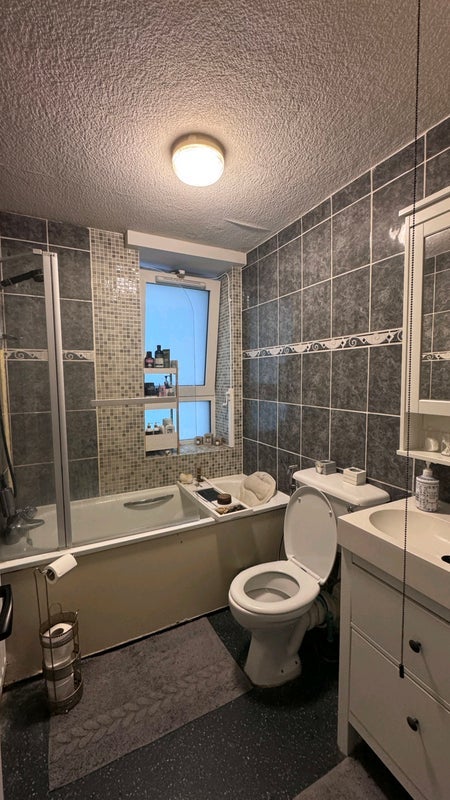 Room Fellows Road in Greater London