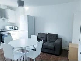 Flat Seven Sisters Road in Greater London