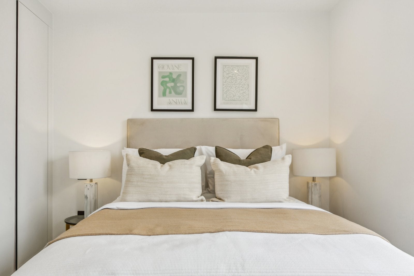 Flat Lauderdale Road in City of Westminster