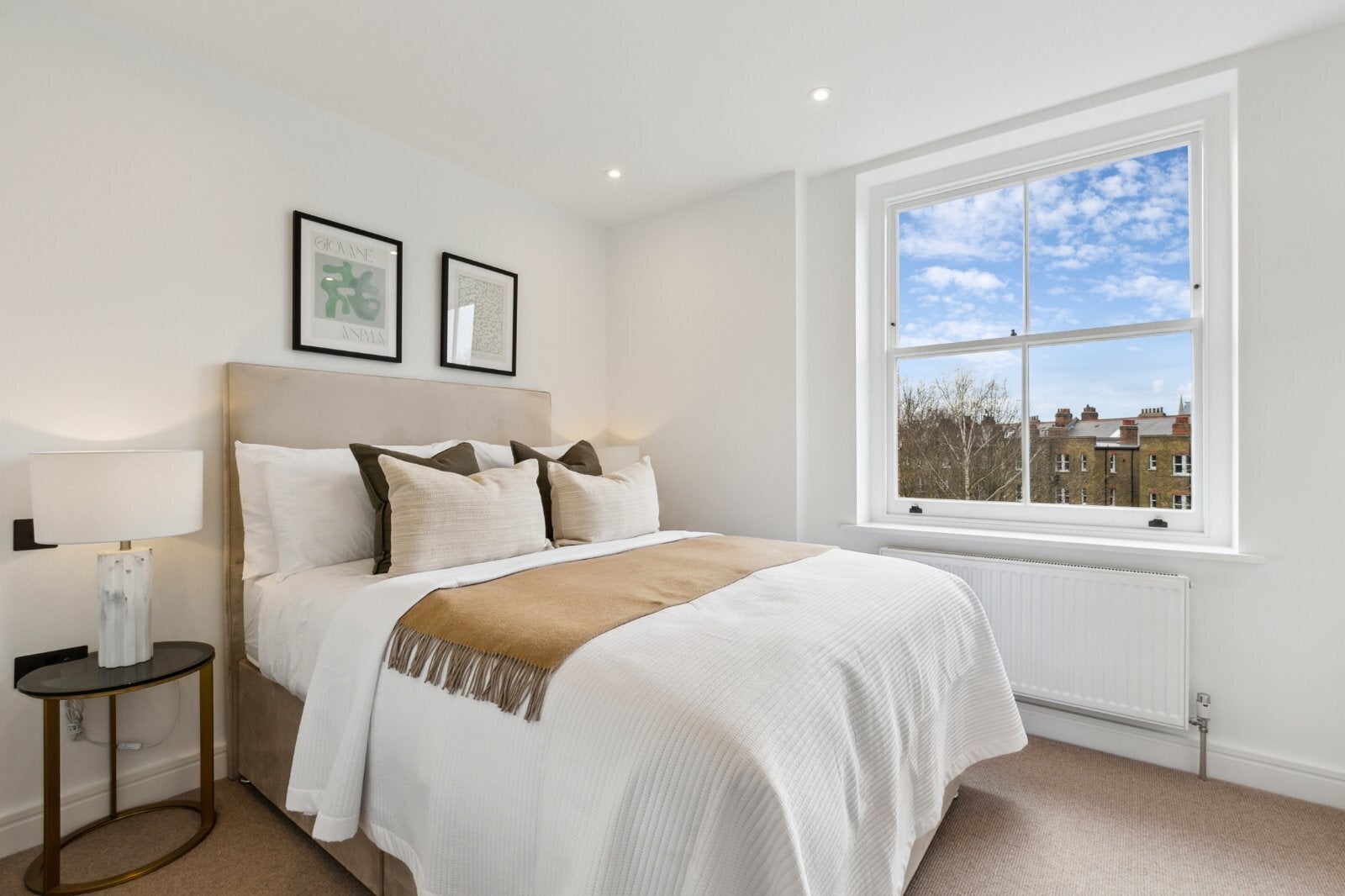 Flat Lauderdale Road in City of Westminster