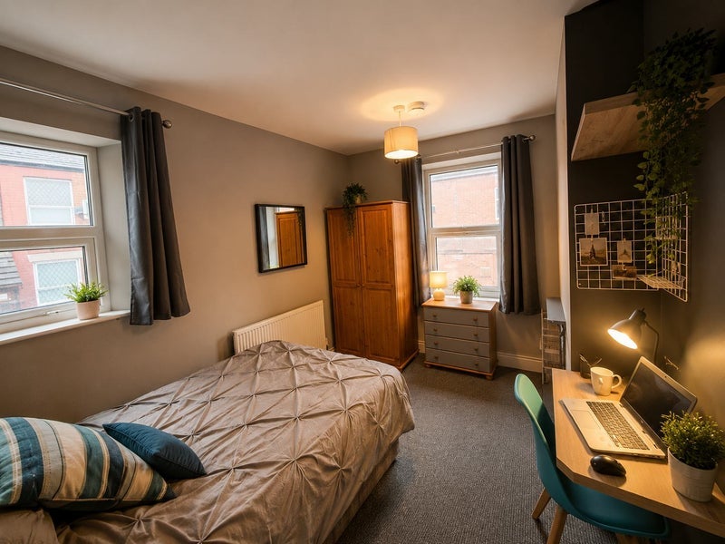Room Shelley Road in Preston