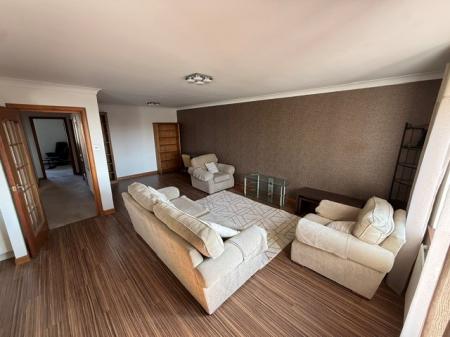 Flat James Grove in Kirkcaldy