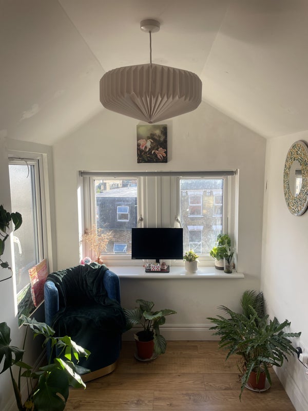 Room Upper Clapton Road in Greater London