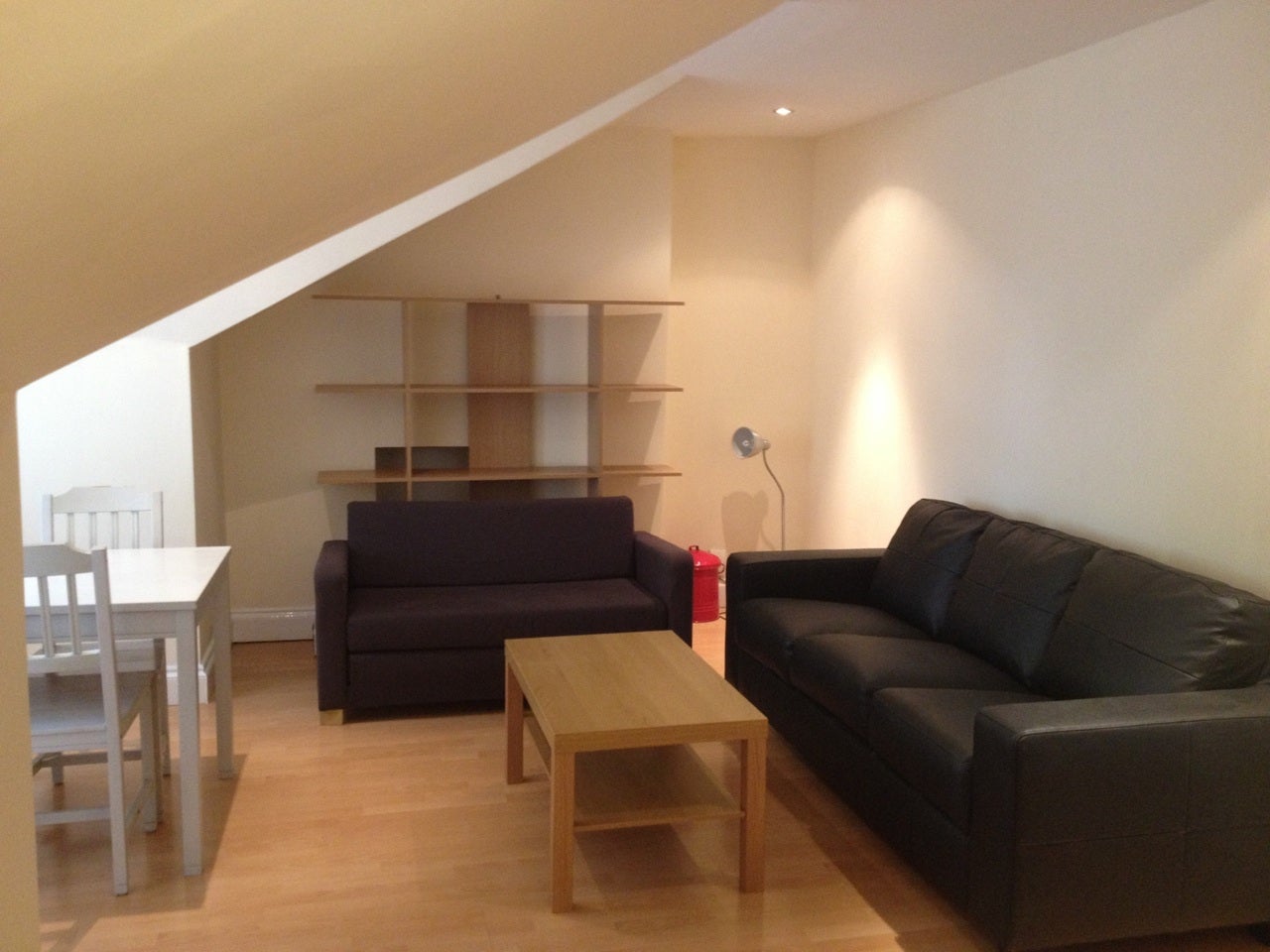 Flat Mount Nod Road in Greater London