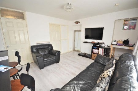 Flat Regent Street in Coseley