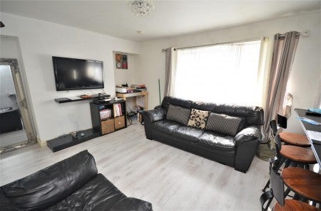 Flat Regent Street in Coseley