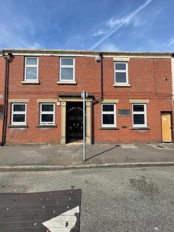 Room Meadow Street in Preston