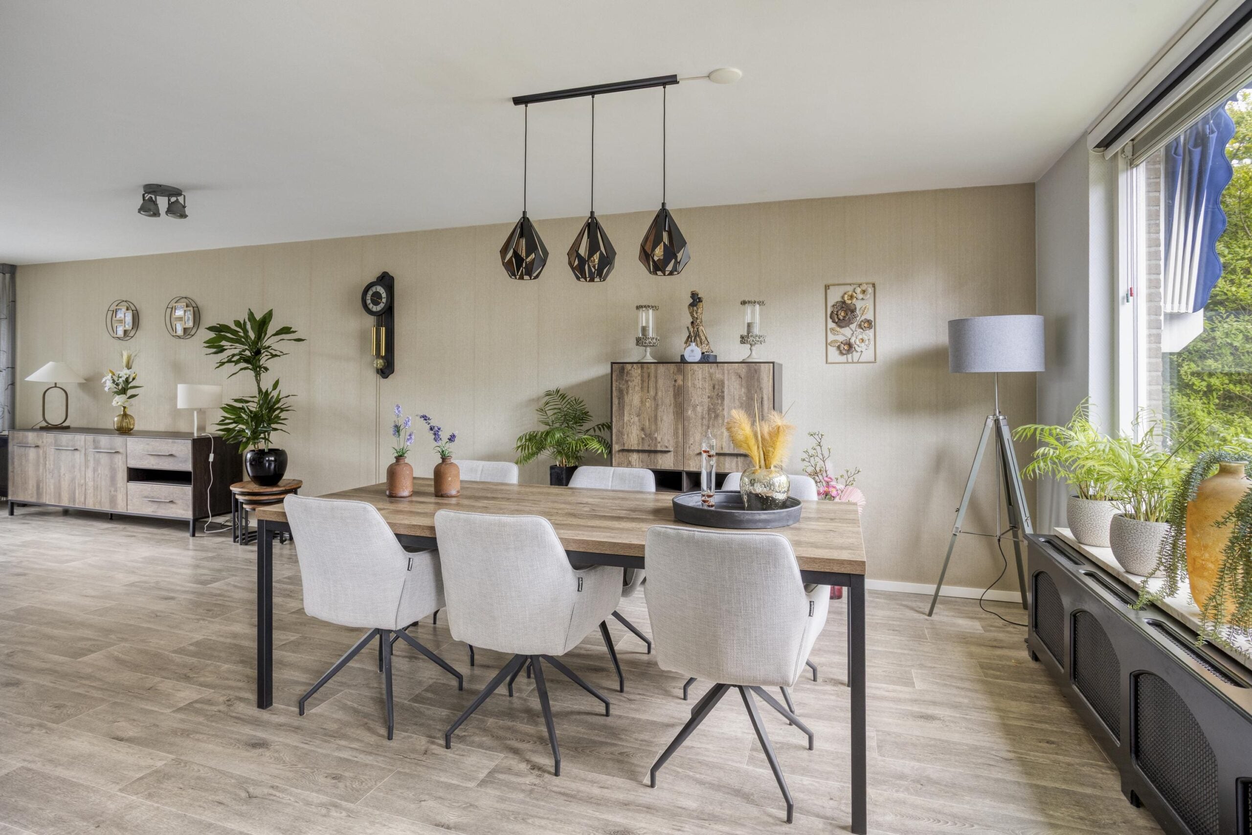 Tussenwoning te koop: Ambachtshof 19, Wateringen