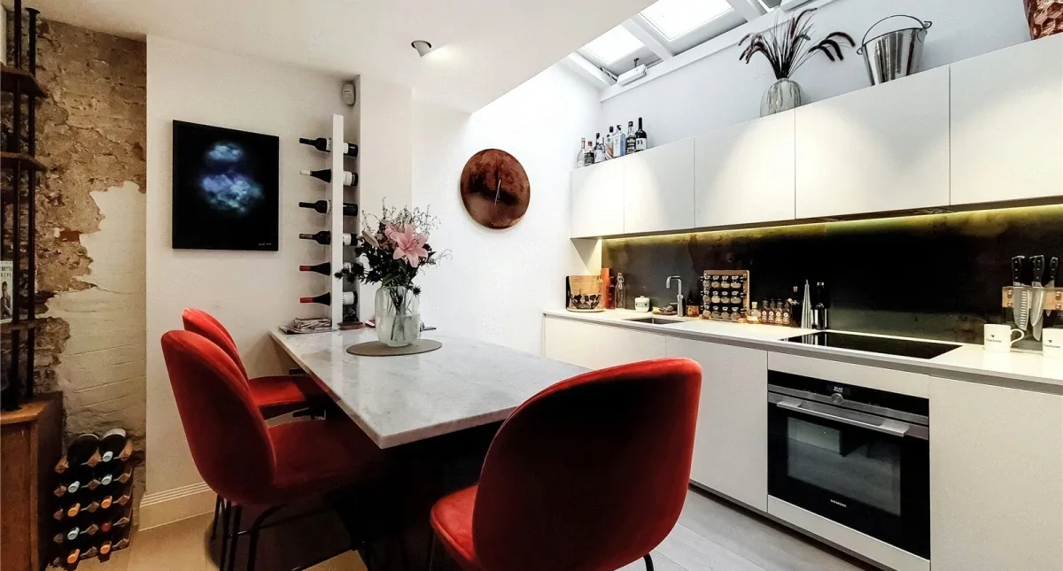 Flat Bourlet Close in City of Westminster