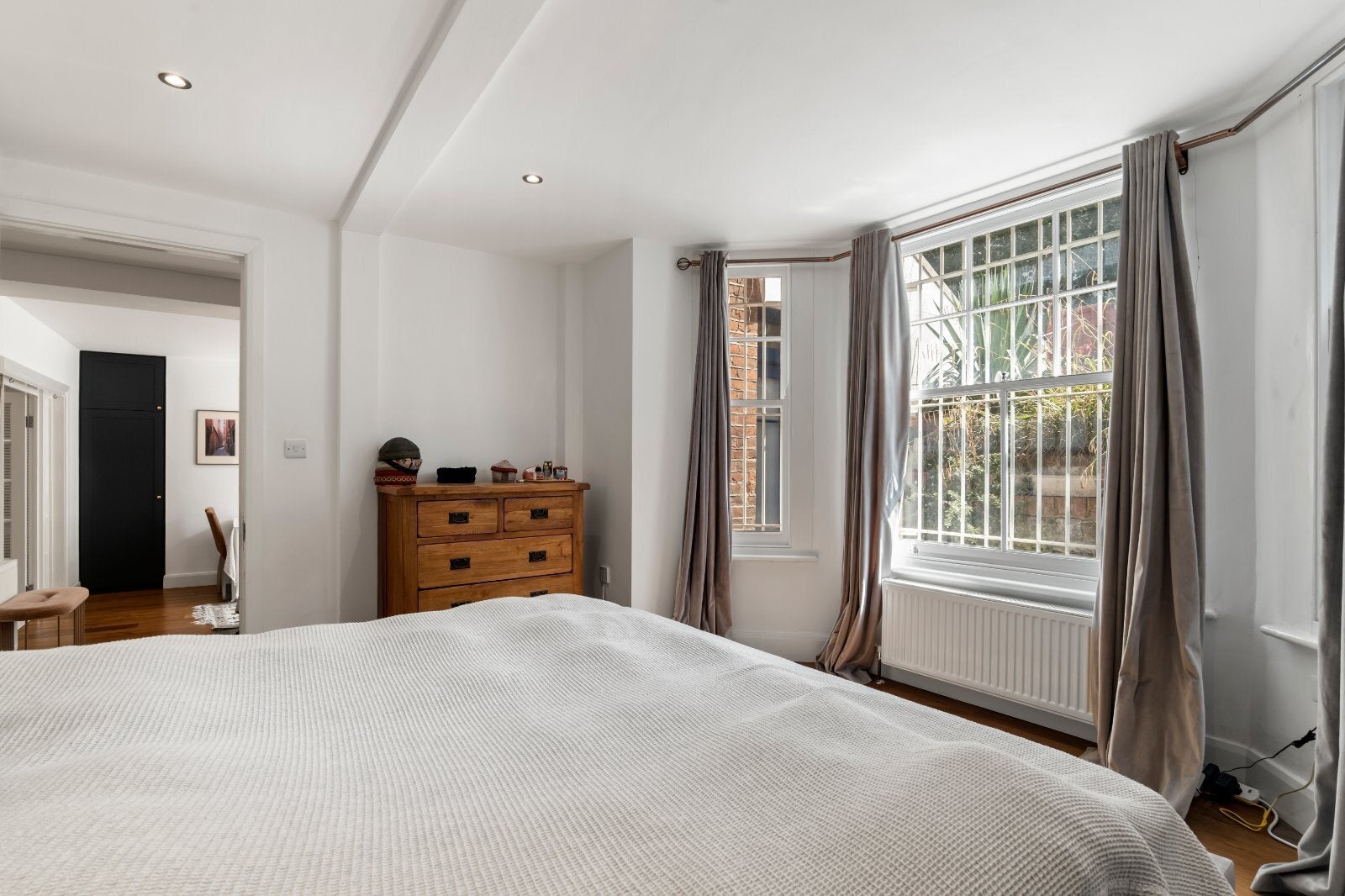 Flat Elgin Avenue in City of Westminster