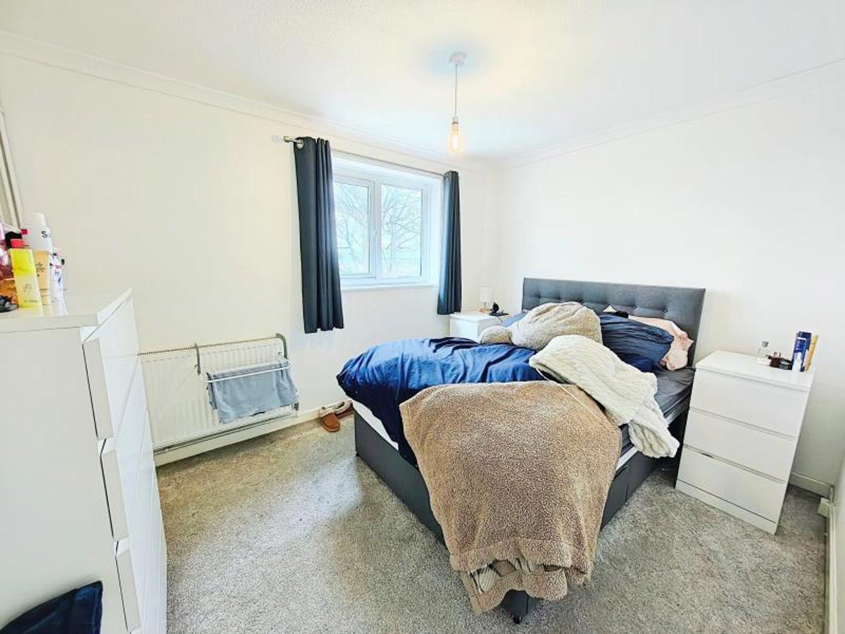 Flat Deans Mead in Bristol