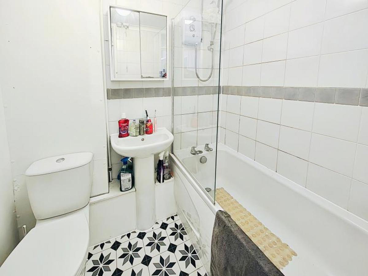 Flat Deans Mead in Bristol