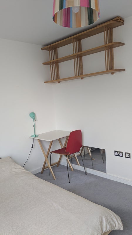 Room Track Street in Greater London