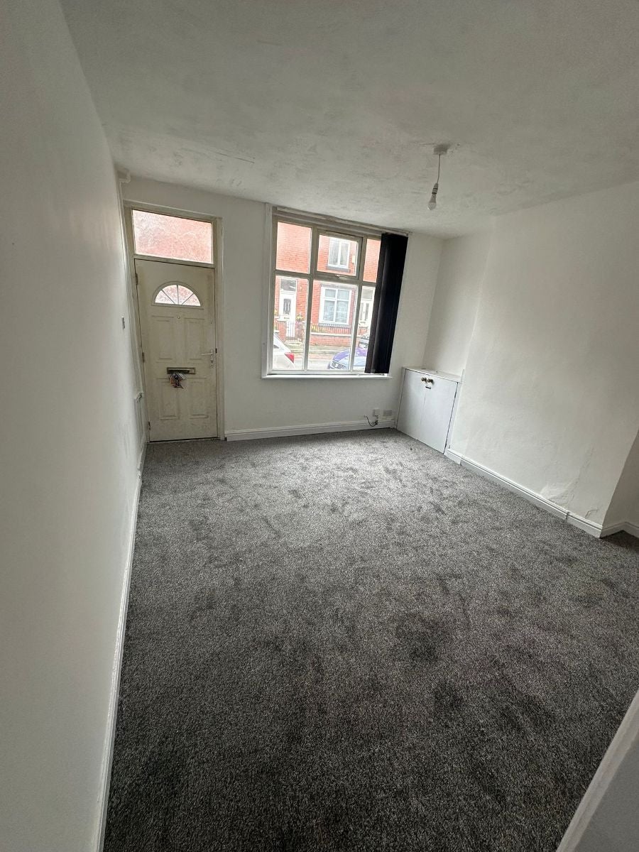 House South Street in Farnworth