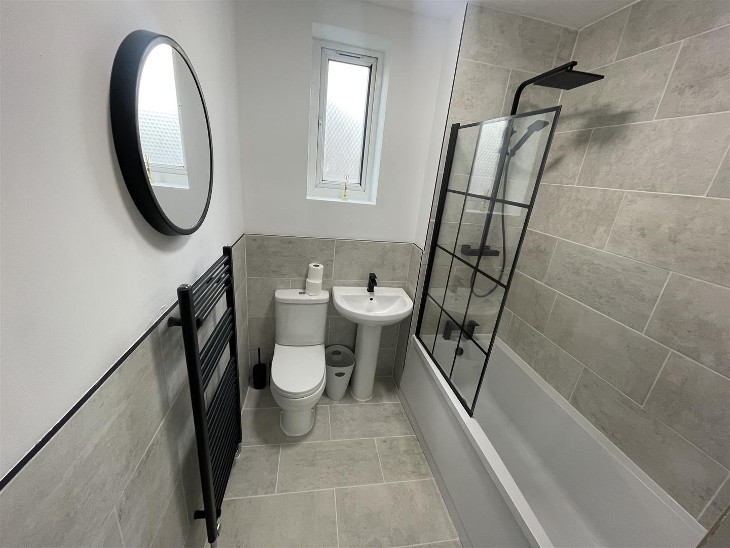 Room Otway Street in Preston