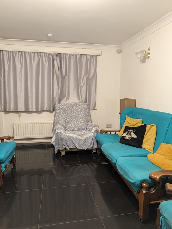 Room Portree Crescent in Blackburn