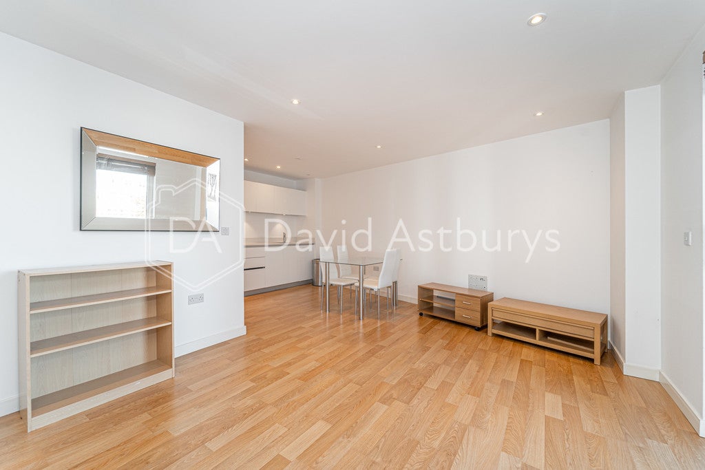 Flat Woodberry Down in London