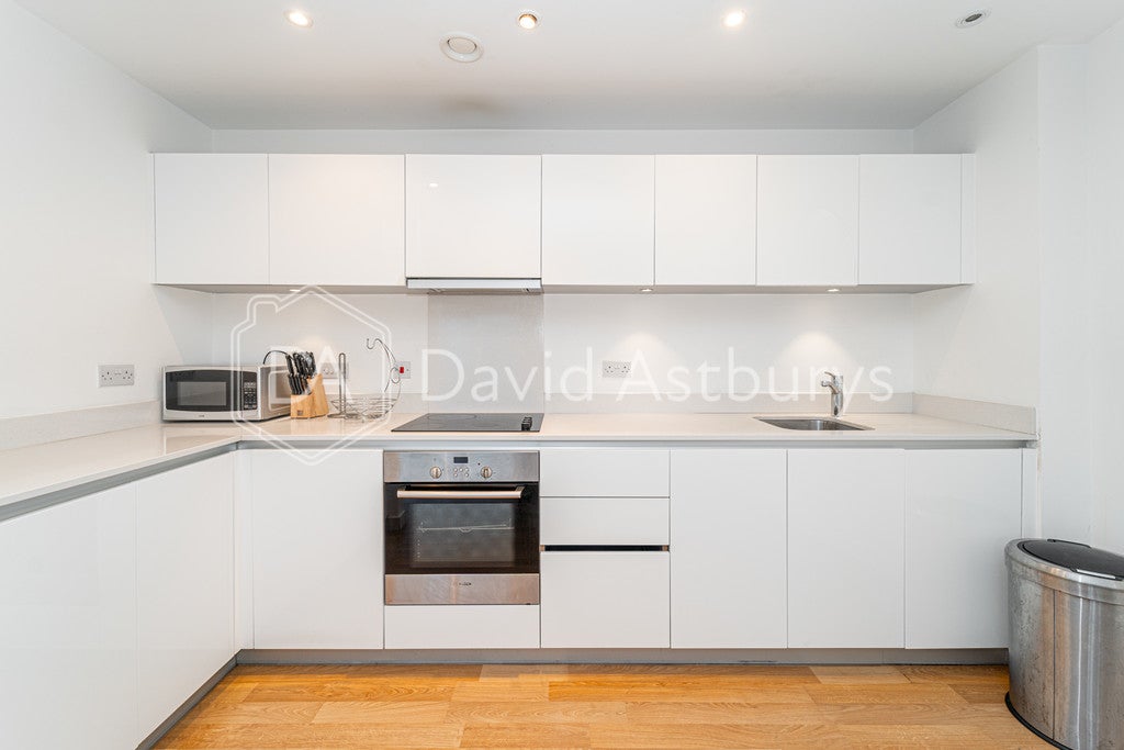 Flat Woodberry Down in London