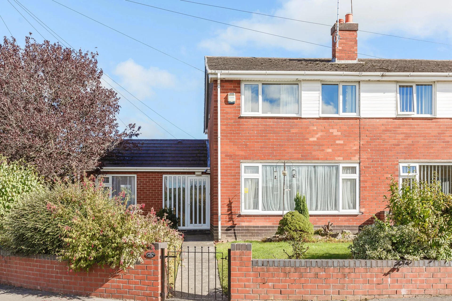 House Webster Close in Broughton