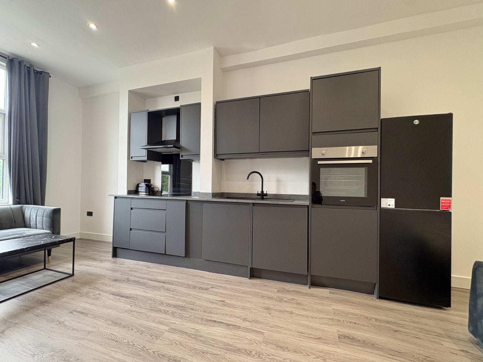 Flat Kirkstall Road in Leeds