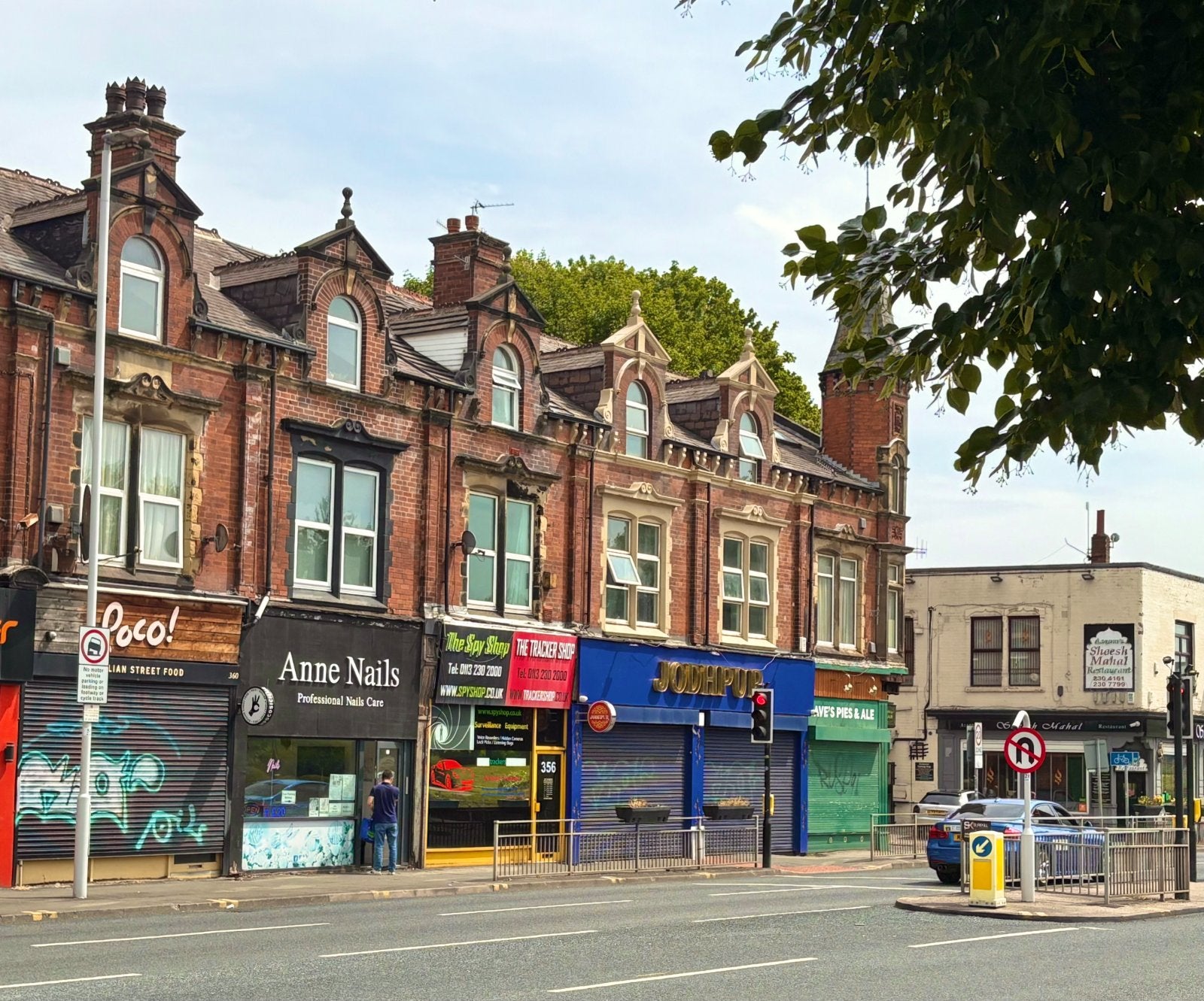 Flat Kirkstall Road in Leeds