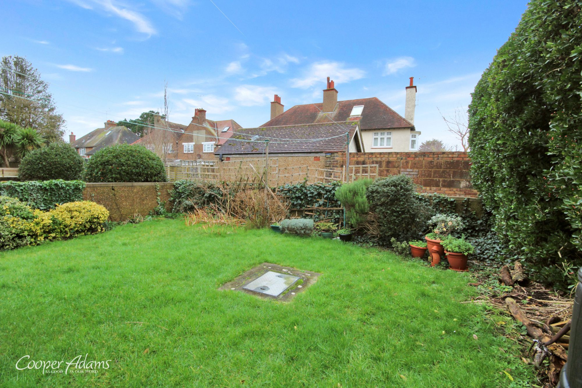 Flat South Terrace in Arun