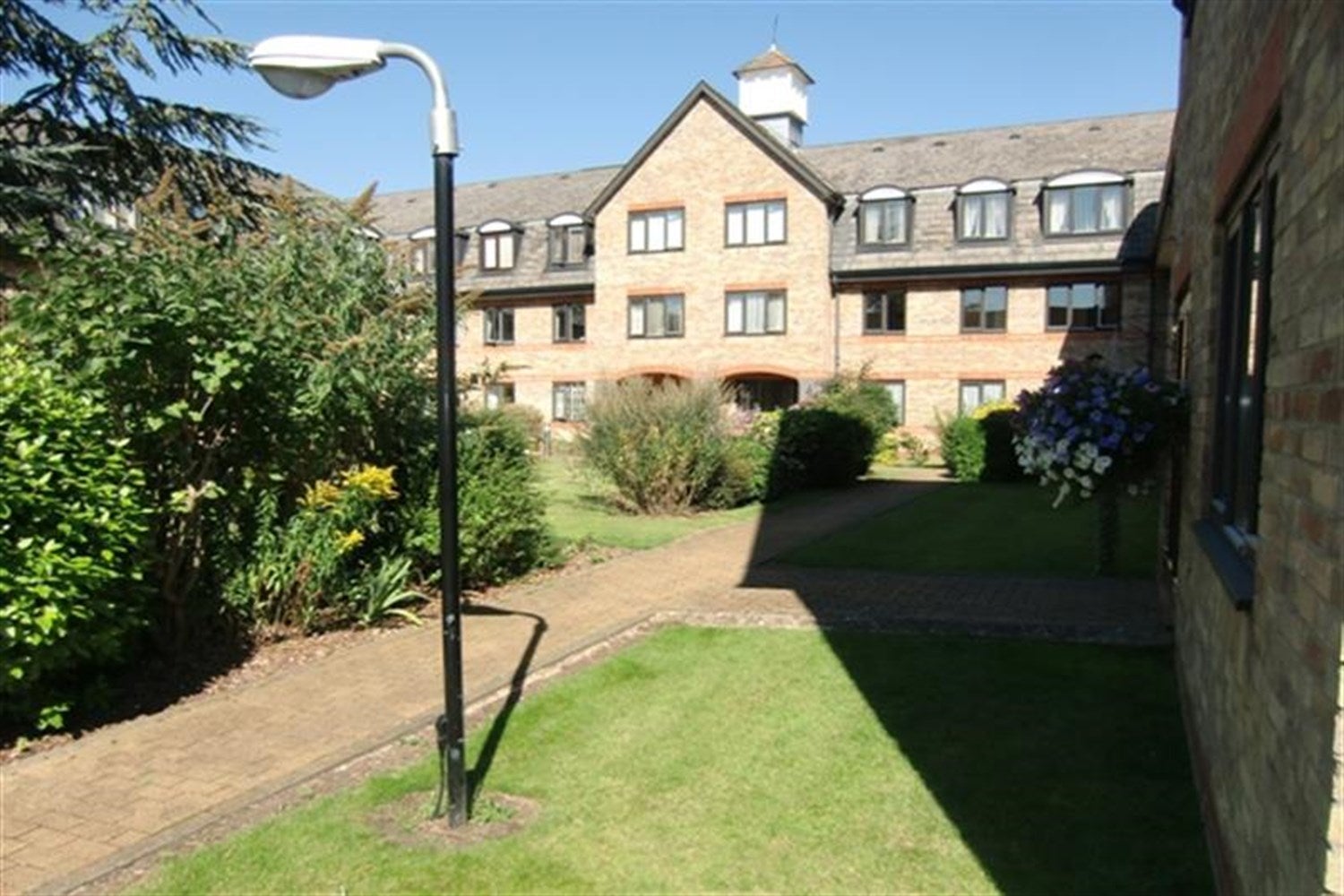 Flat Murton Close in East Cambridgeshire
