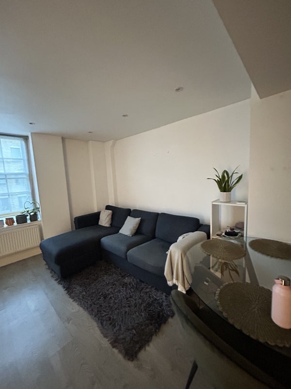 Room Fulham High Street in Greater London
