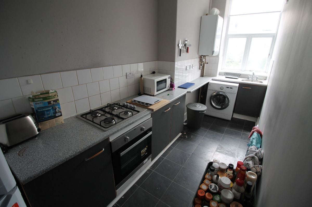 Flat Windsor Terrace in Newcastle upon Tyne