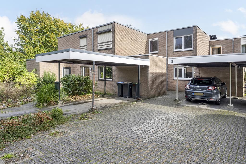 Huis Dorpstraat 3 in Buchten