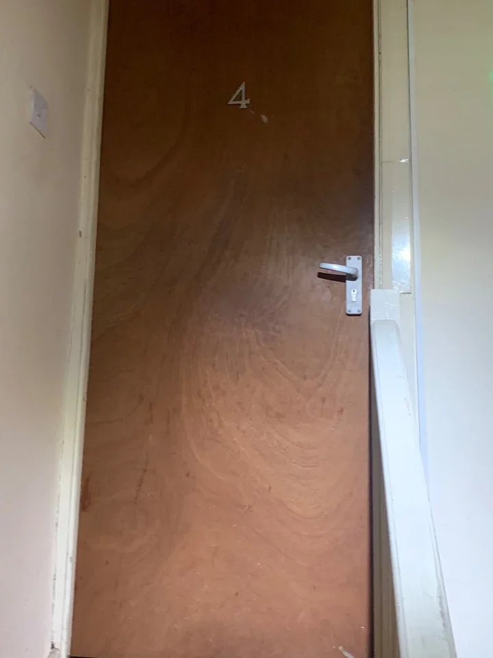 Room Rayners Lane in Greater London