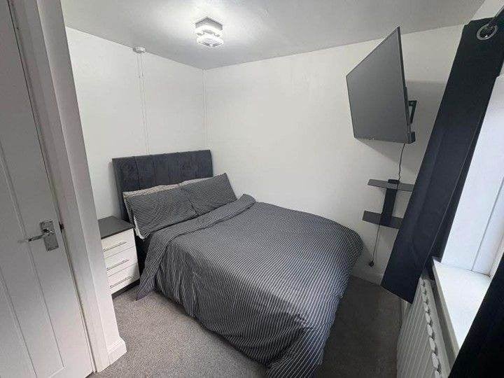 Flat Beverley Drive in Stoke-on-Trent