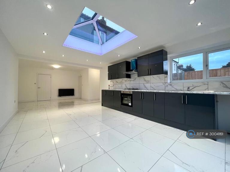 House Beake Avenue in Coventry