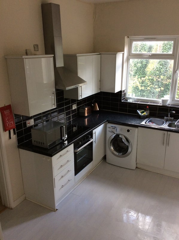 Room Stanmore Road in Birmingham