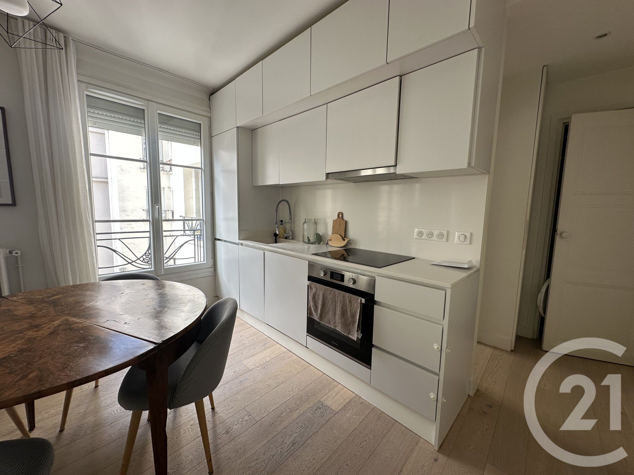 Appartement Rue Le Marois à Paris