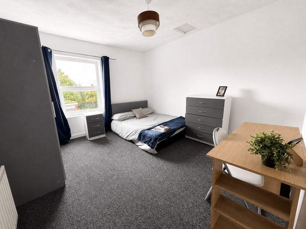 Room Wilton Avenue in Southampton