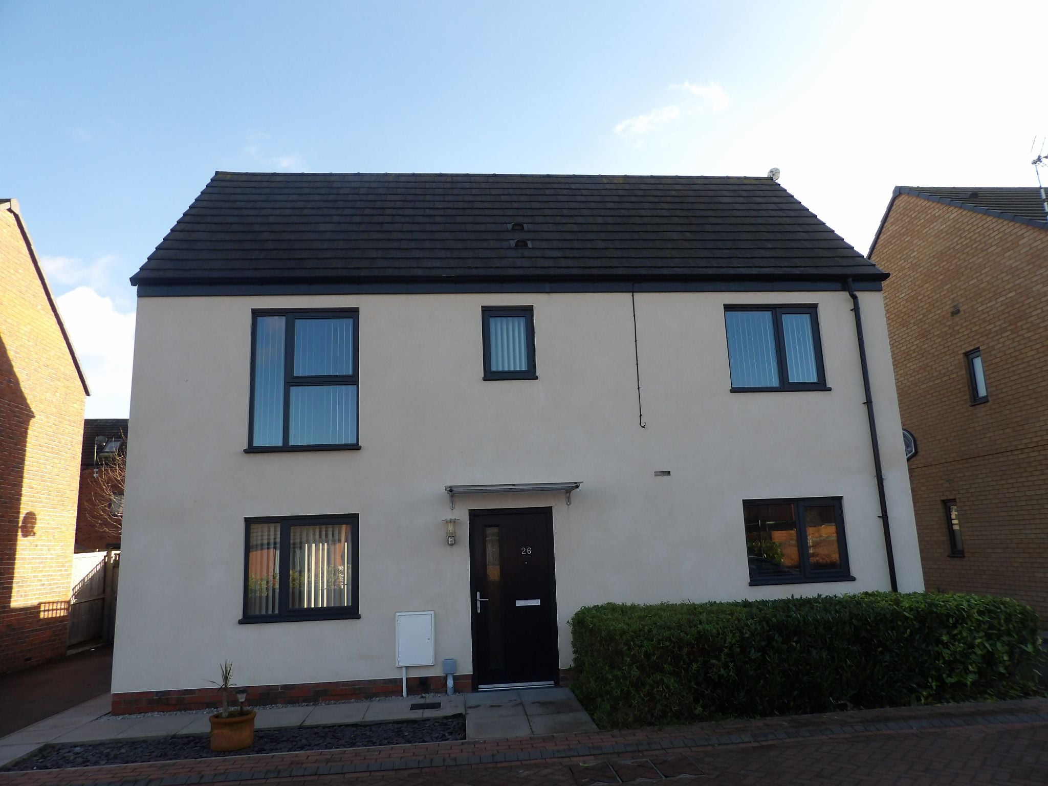 House Carr View Avenue in Doncaster