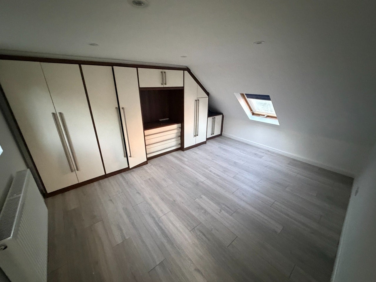 Room Deansway in Chesham