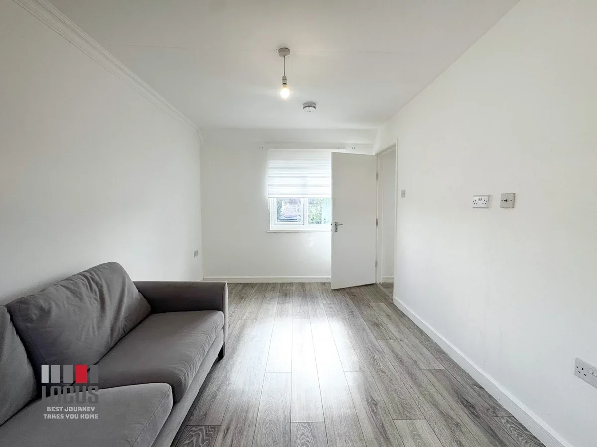 Flat The Link in Greater London