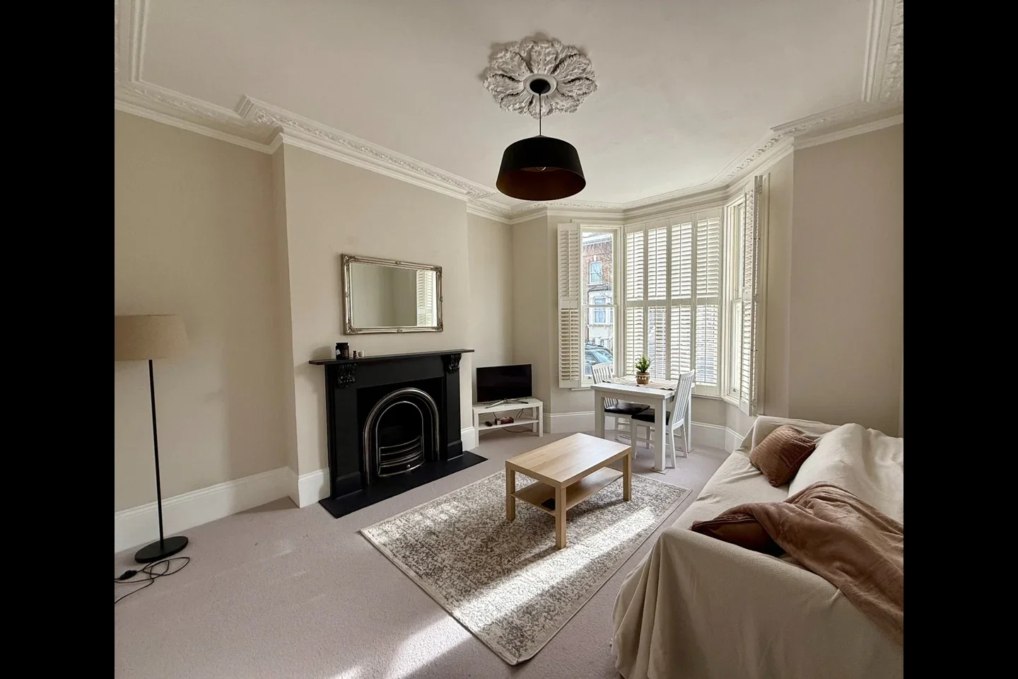 Flat Lydford Road in City of Westminster