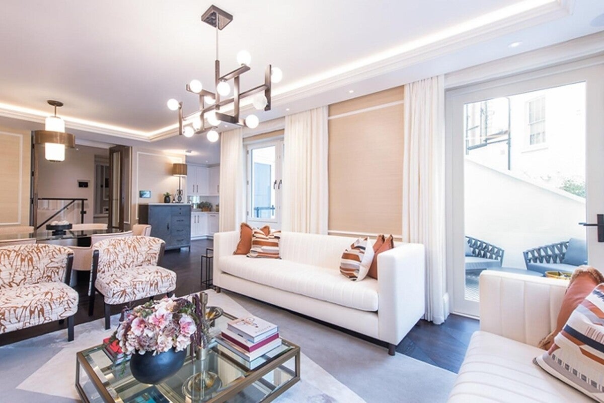Flat Prince of Wales Terrace in Greater London
