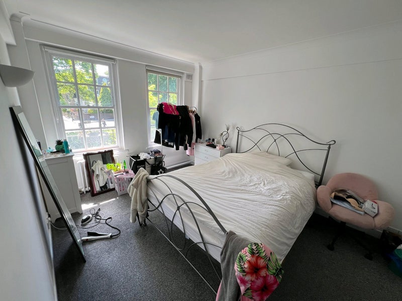 Flat Haverstock Hill in Greater London