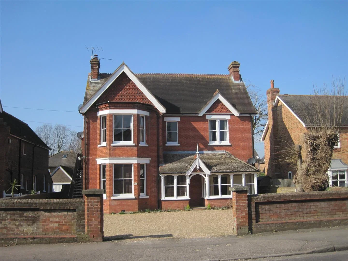 Flat Kings Road in Horsham