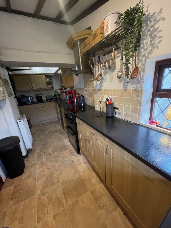 Room Bass Lane in Bury